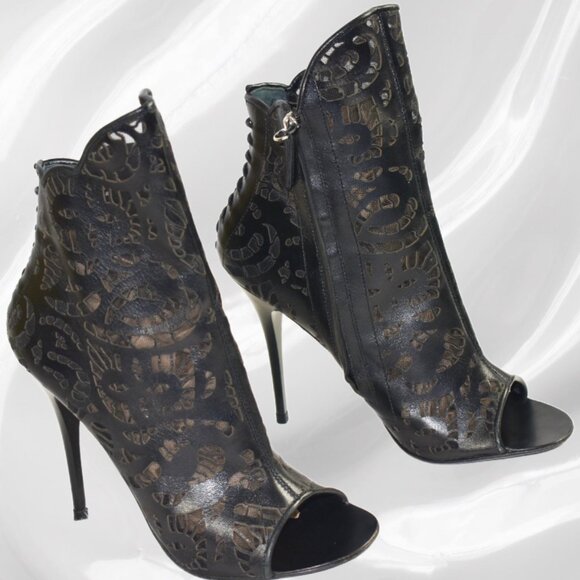 Giuseppe Zanotti Black Leather Laser Cut Open Toe Stiletto Ankle Boot, 3… - Picture 8 of 10